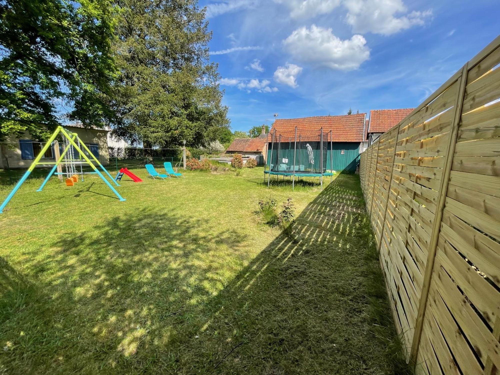 Le Cocoon D'annabelle - Jolie Maison Avec Jeux Et Grand Jardin Ferienhaus Pierrefitte-sur-Sauldre