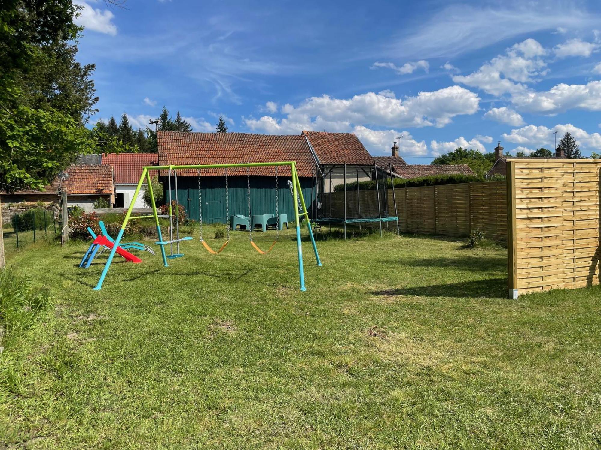Le Cocoon D'annabelle - Jolie Maison Avec Jeux Et Grand Jardin Pierrefitte-sur-Sauldre
