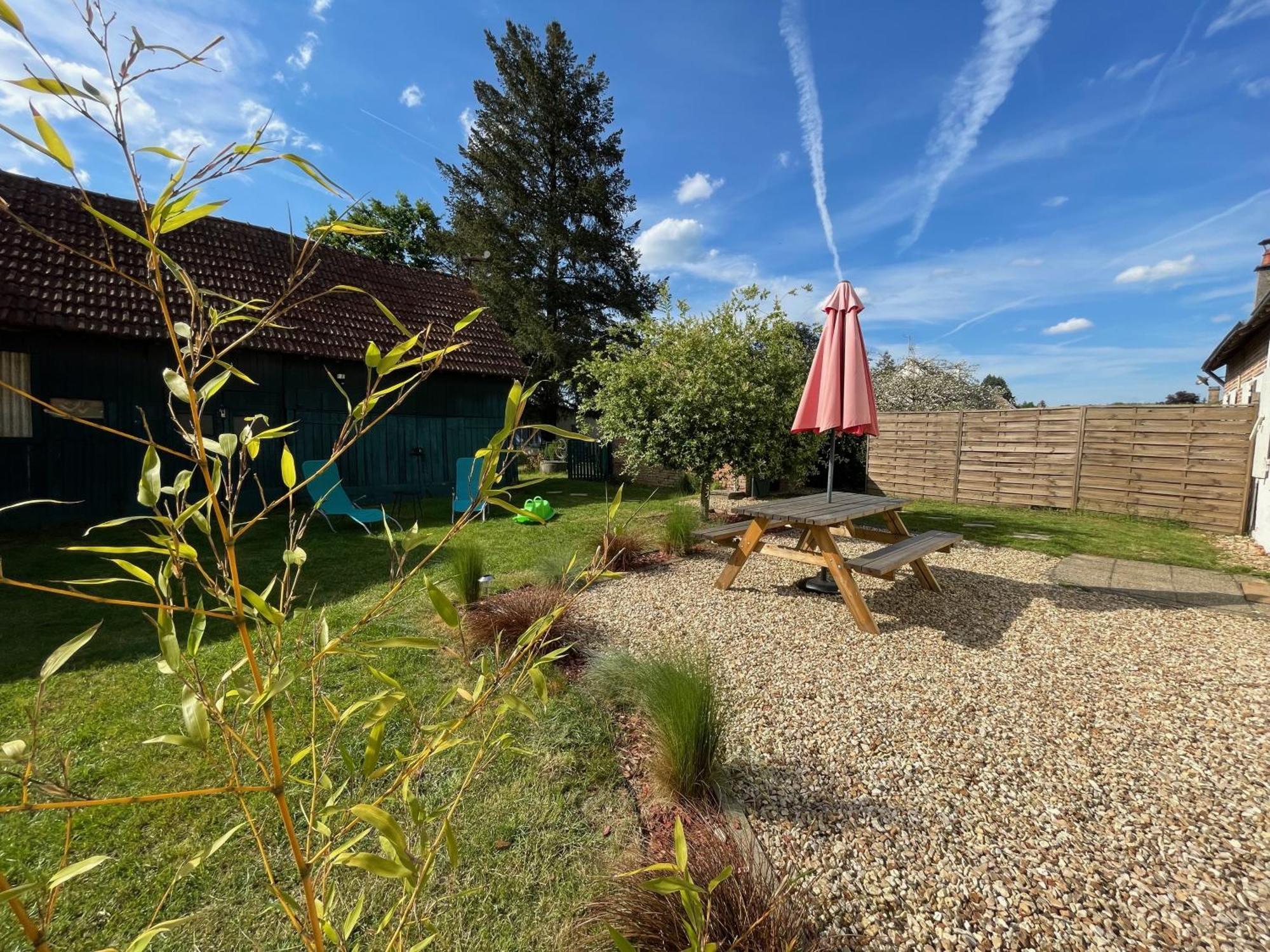Ferienhaus Le Cocoon D'annabelle - Jolie Maison Avec Jeux Et Grand Jardin Pierrefitte-sur-Sauldre